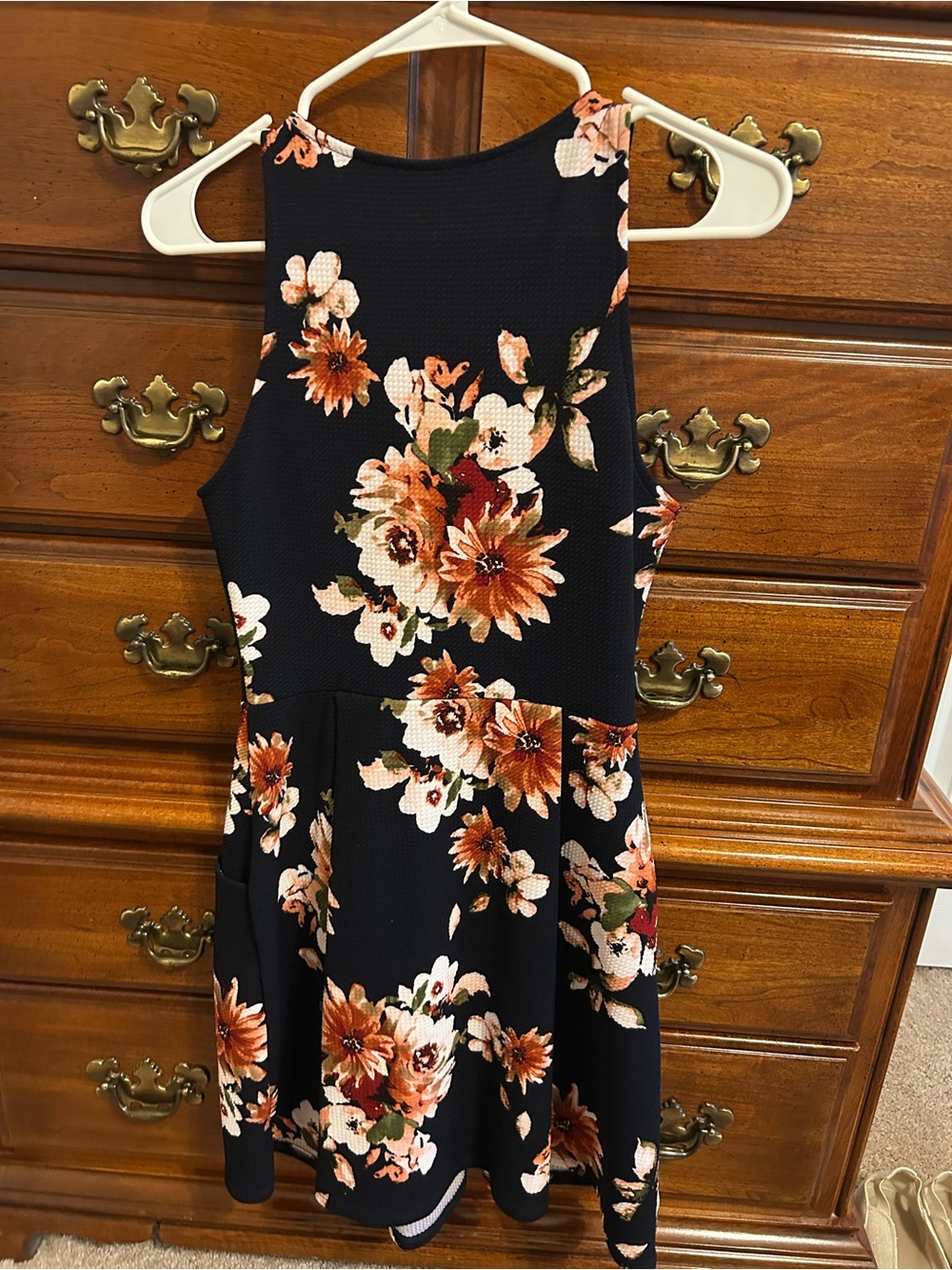 Soprano Navy and White Floral Patterned Dress with Pockets - Picture 2 of 3